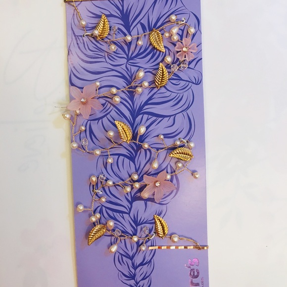 ❤️ Gold Flower Hair Vine - Picture 3 of 4